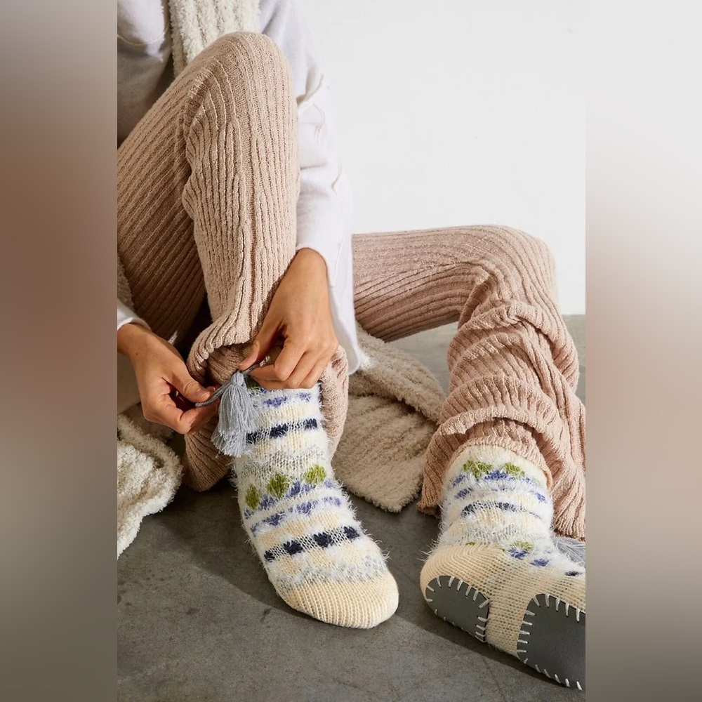 New Free People So Soft Vintage Knit Slippers MSRP: $38 Large / XL Ivory,NWT